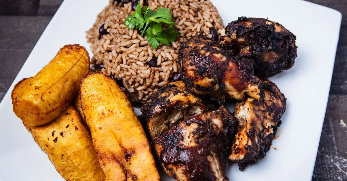 El pequeño Caribe de Tetuán: ruta por la calle Topete y su sabor dominicano