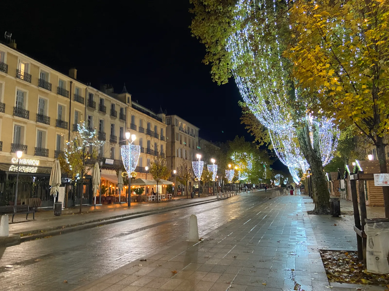 Mercadillos de Navidad en Madrid 2026 y compra de barrio